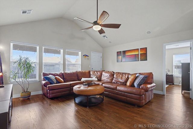 10905 N 149th East Avenue, Owasso, OK 74055