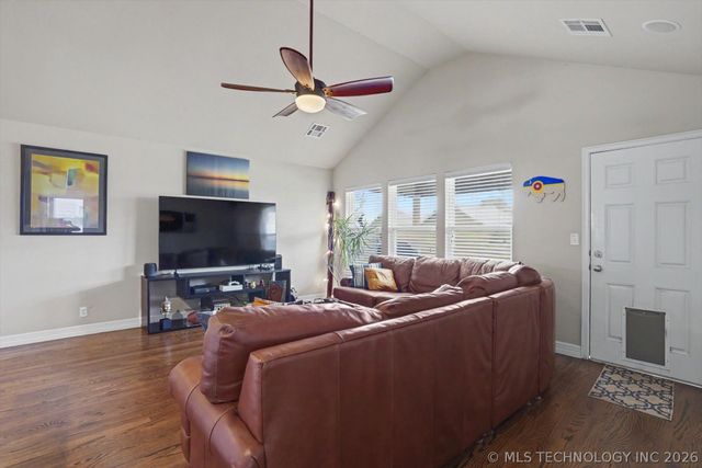 10905 N 149th East Avenue, Owasso, OK 74055