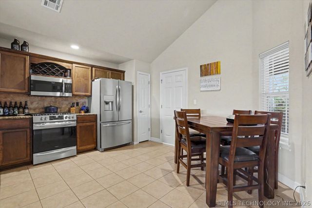 10905 N 149th East Avenue, Owasso, OK 74055
