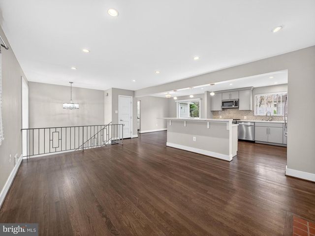 5807 MAIDEN LN, Bethesda, MD 20817