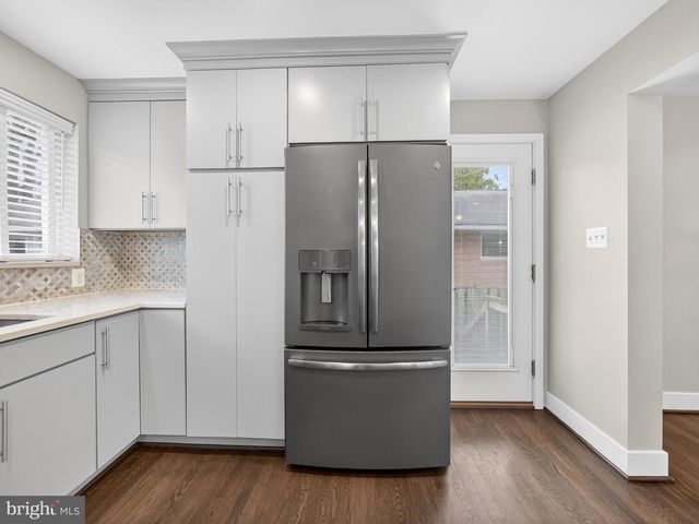 5807 MAIDEN LN, Bethesda, MD 20817