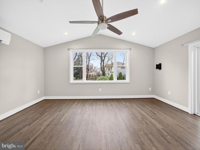 5807 MAIDEN LN, Bethesda, MD 20817