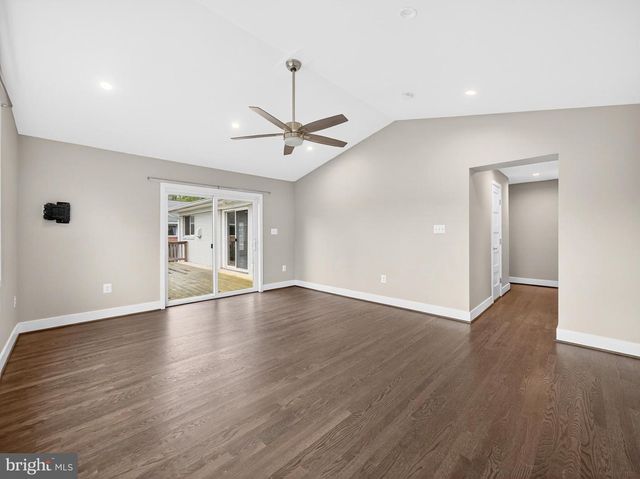 5807 MAIDEN LN, Bethesda, MD 20817