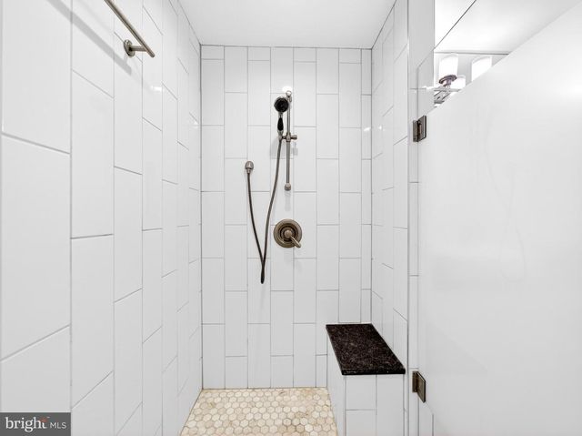 5807 MAIDEN LN, Bethesda, MD 20817