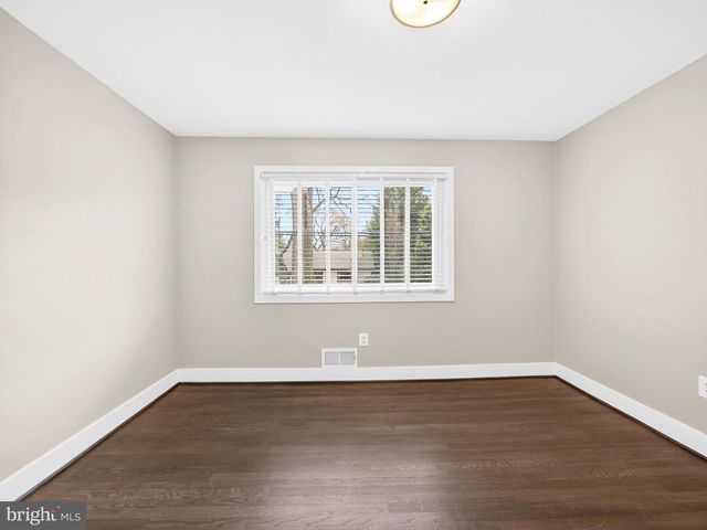 5807 MAIDEN LN, Bethesda, MD 20817