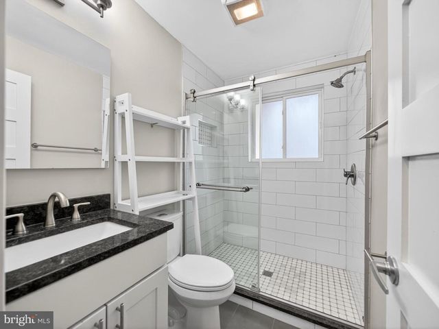 5807 MAIDEN LN, Bethesda, MD 20817