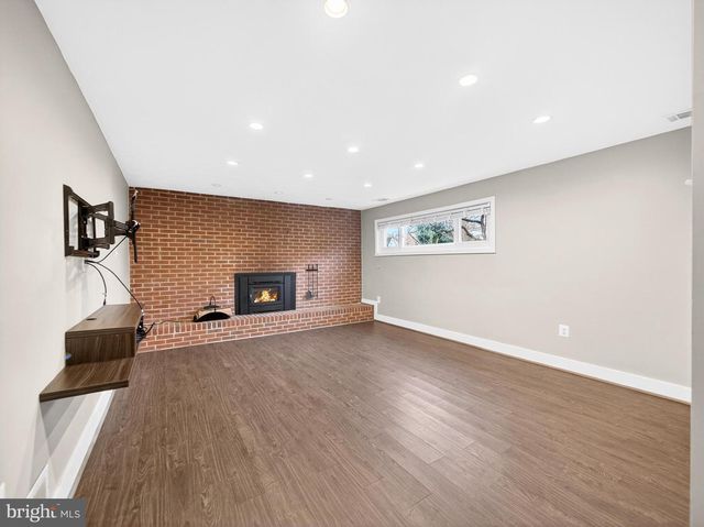 5807 MAIDEN LN, Bethesda, MD 20817