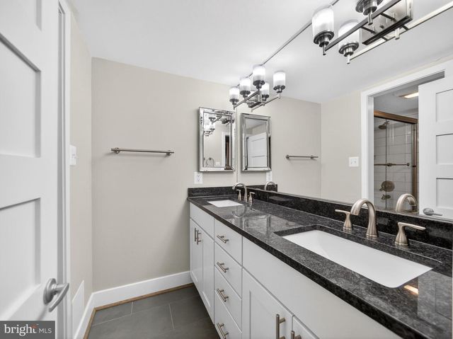 5807 MAIDEN LN, Bethesda, MD 20817