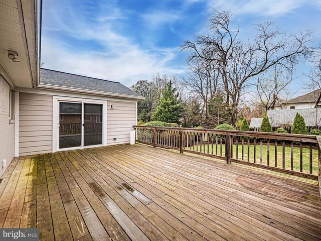 5807 MAIDEN LN, Bethesda, MD 20817