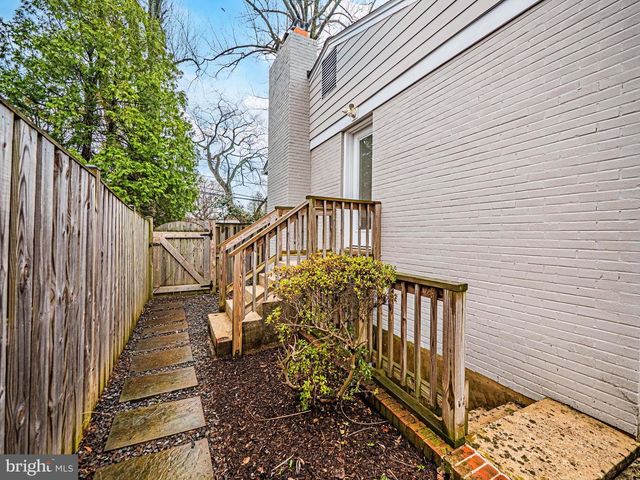 5807 MAIDEN LN, Bethesda, MD 20817
