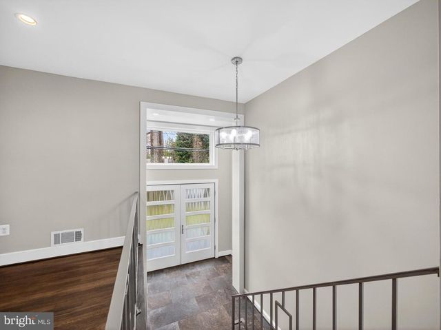 5807 MAIDEN LN, Bethesda, MD 20817