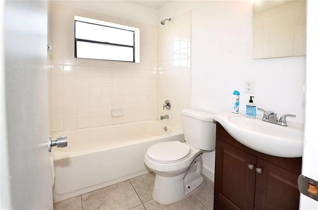 110 6th Court SW, Vero Beach, FL 32962