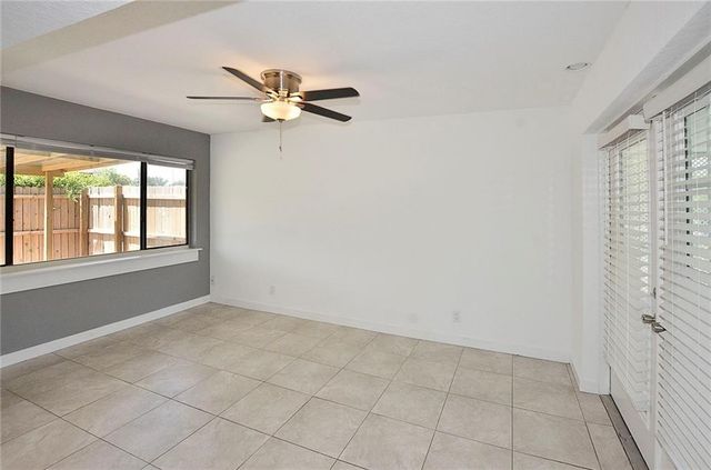 110 6th Court SW, Vero Beach, FL 32962