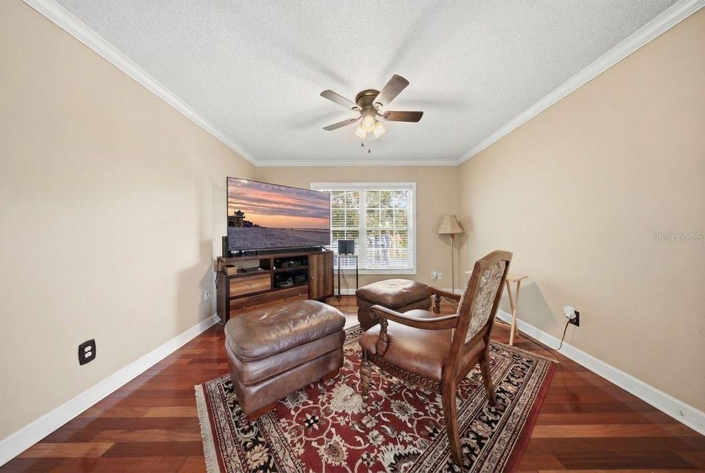 Image 2 of property listing at 4890 CONWAY ROAD 66, Orlando, FL 32812