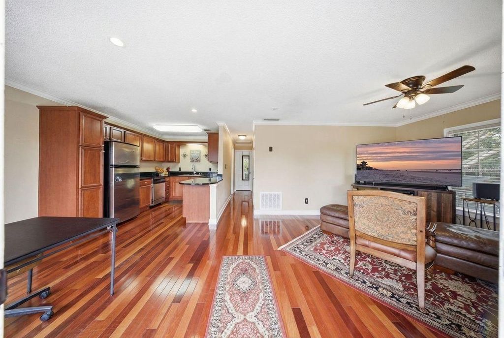 Image 6 of property listing at 4890 CONWAY ROAD 66, Orlando, FL 32812