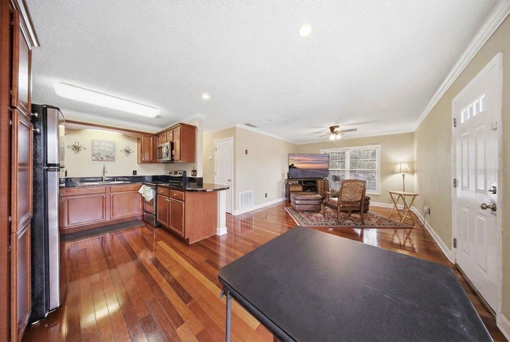 Image 7 of property listing at 4890 CONWAY ROAD 66, Orlando, FL 32812