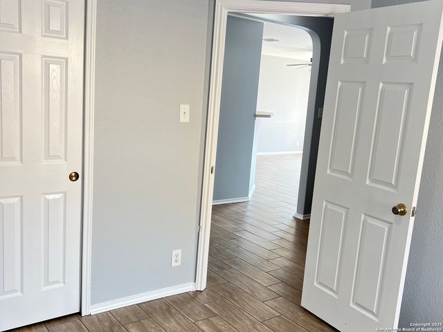 6906 Opal Cliffs, Converse, TX 78109