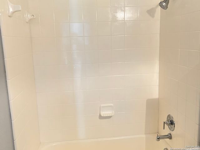 6906 Opal Cliffs, Converse, TX 78109