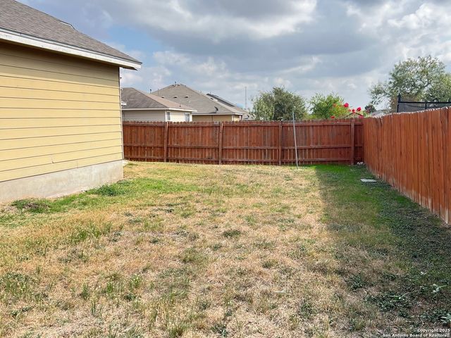 6906 Opal Cliffs, Converse, TX 78109