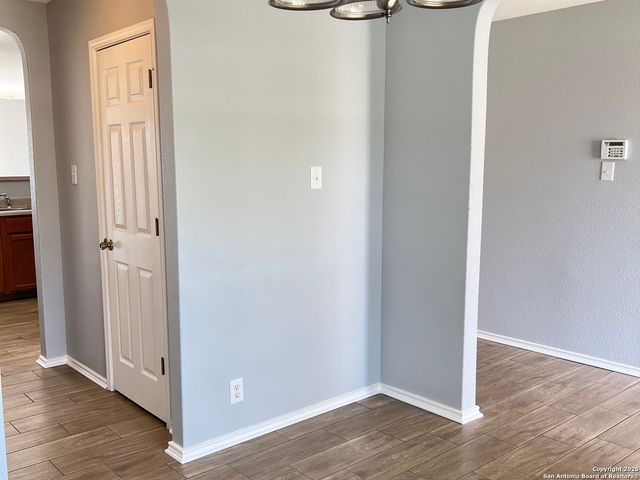 6906 Opal Cliffs, Converse, TX 78109