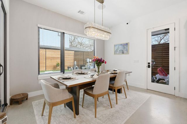 606A Clifford DR, Austin, TX 78745