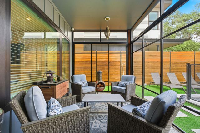 606A Clifford DR, Austin, TX 78745