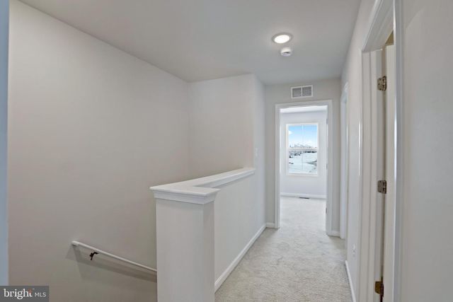 30 SCOTER RD, Hedgesville, WV 25427