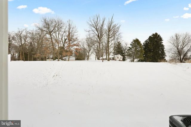 30 SCOTER RD, Hedgesville, WV 25427