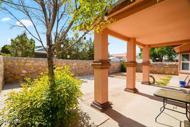 632 Paseo Hermoso Drive, Horizon City, TX 79928