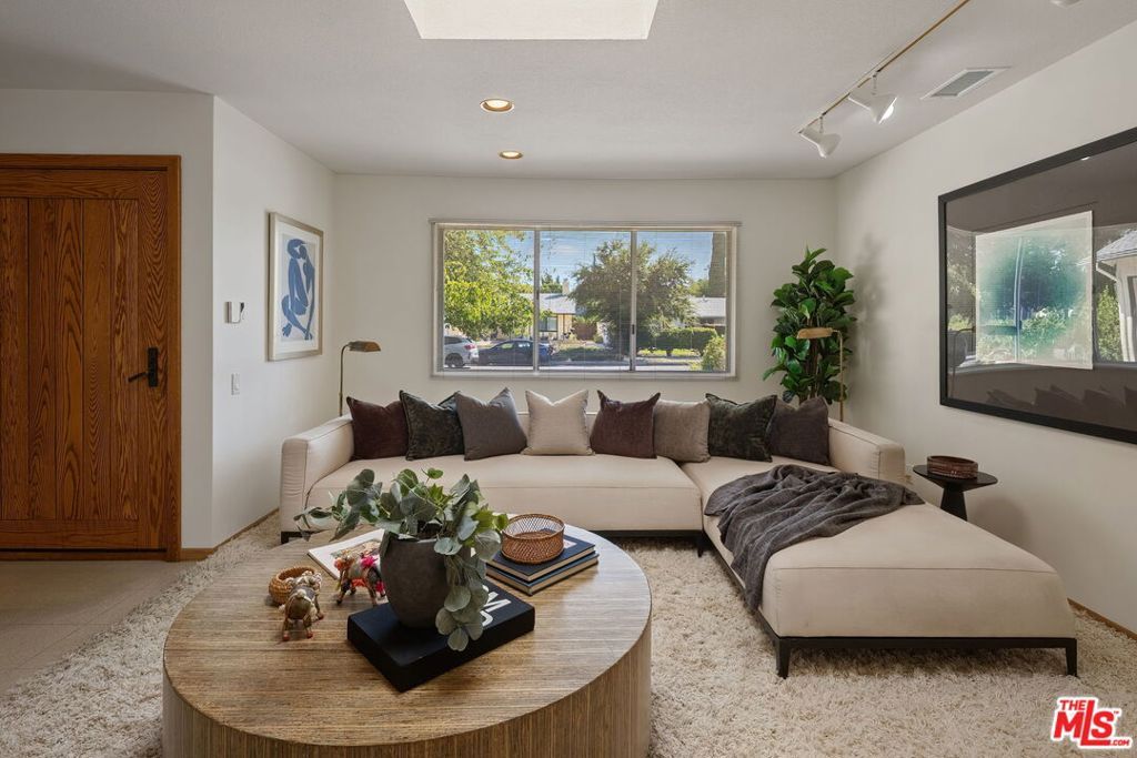 22521 Haynes Street, West Hills, CA 91307 — photo 3