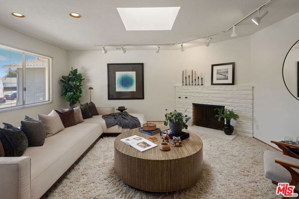 22521 Haynes Street, West Hills, CA 91307 — photo 4