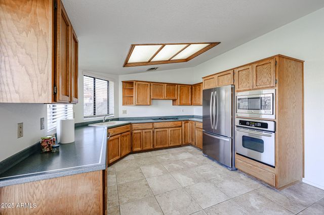 6910 W KIMBERLY Way, Glendale, AZ 85308