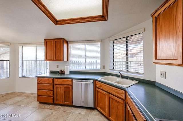 6910 W KIMBERLY Way, Glendale, AZ 85308