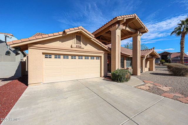 6910 W KIMBERLY Way, Glendale, AZ 85308