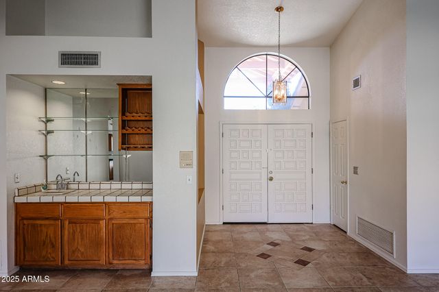 6910 W KIMBERLY Way, Glendale, AZ 85308