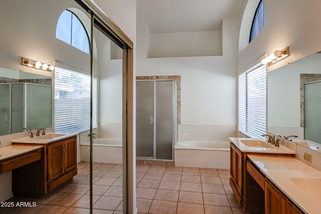 6910 W KIMBERLY Way, Glendale, AZ 85308
