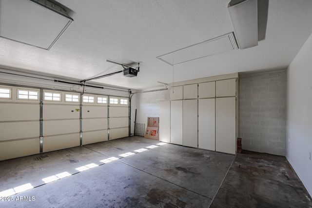 6910 W KIMBERLY Way, Glendale, AZ 85308