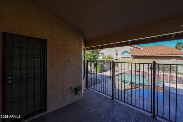 6910 W KIMBERLY Way, Glendale, AZ 85308