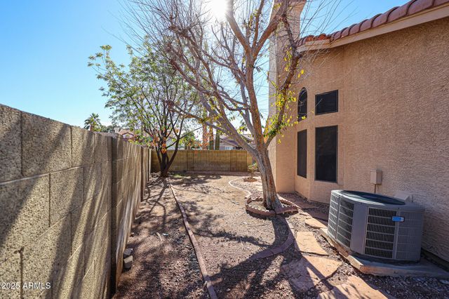 6910 W KIMBERLY Way, Glendale, AZ 85308