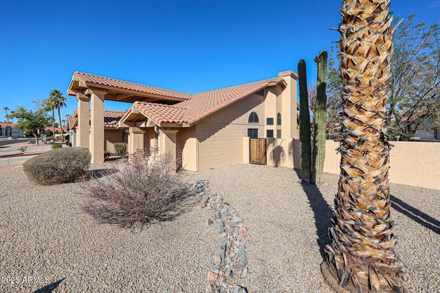 6910 W KIMBERLY Way, Glendale, AZ 85308