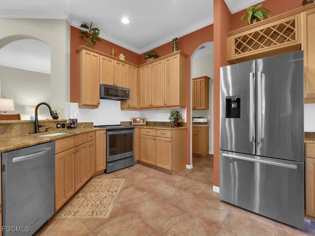 12024 Cypress Links DR, Fort Myers, FL 33913