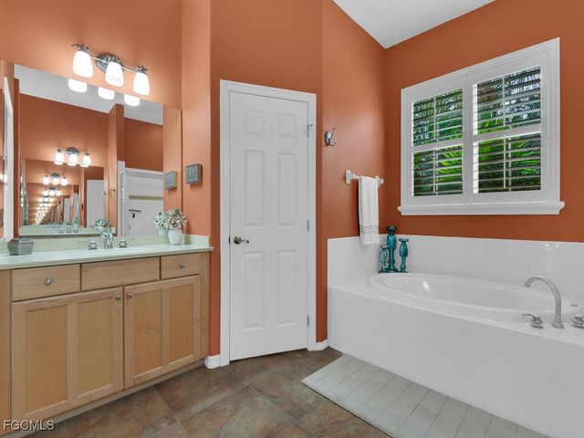 12024 Cypress Links DR, Fort Myers, FL 33913