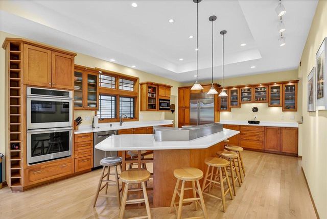 38 Hawk Feather Circle, Madison, WI 53717