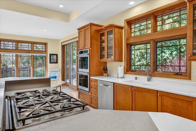 38 Hawk Feather Circle, Madison, WI 53717
