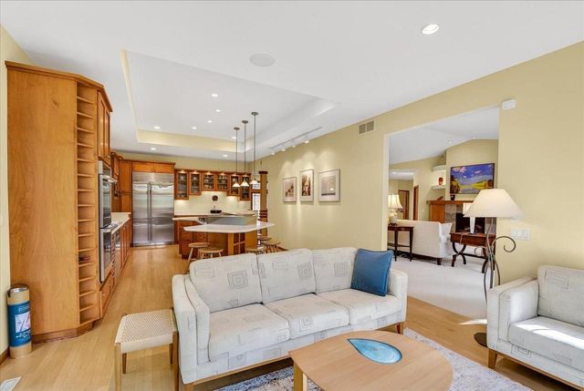 38 Hawk Feather Circle, Madison, WI 53717