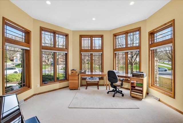 38 Hawk Feather Circle, Madison, WI 53717