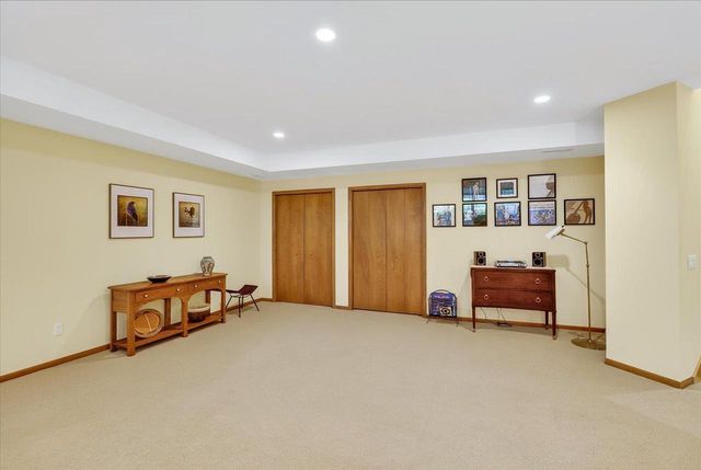 38 Hawk Feather Circle, Madison, WI 53717