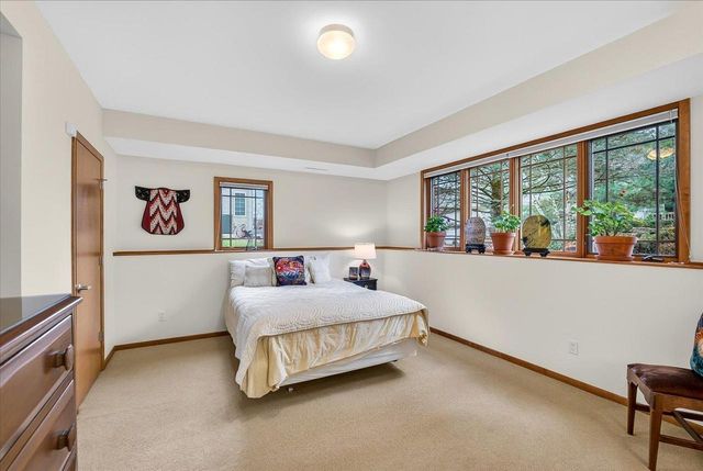 38 Hawk Feather Circle, Madison, WI 53717