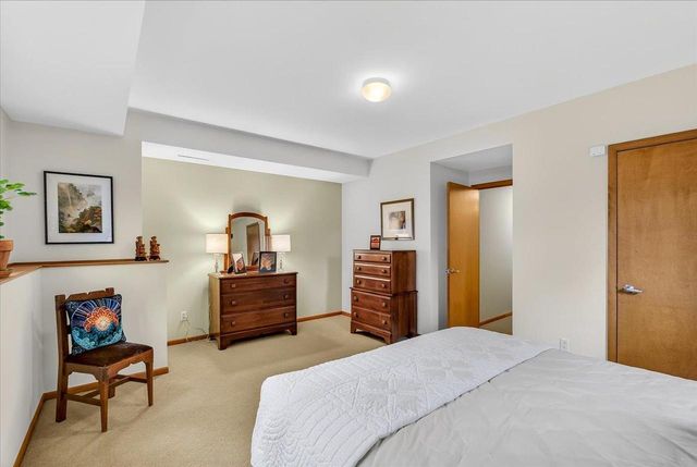 38 Hawk Feather Circle, Madison, WI 53717