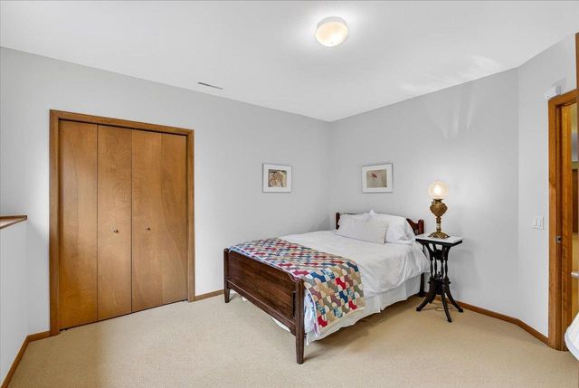 38 Hawk Feather Circle, Madison, WI 53717